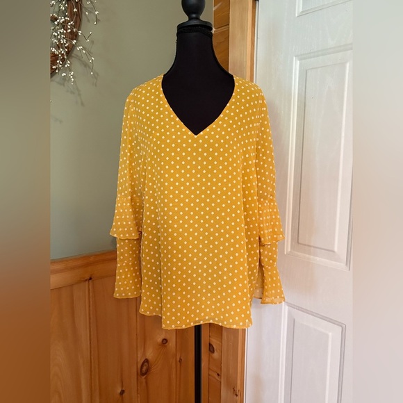 Calvin Klein Yellow Ruffled Sheer Sleeve V-Neck Blouse size M - Picture 1 of 12